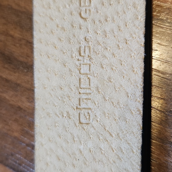 Chico's Black Leather Silver Snakeskin Embossed Clasp Buckle Adjustable Belt S/M - Picture 5 of 12